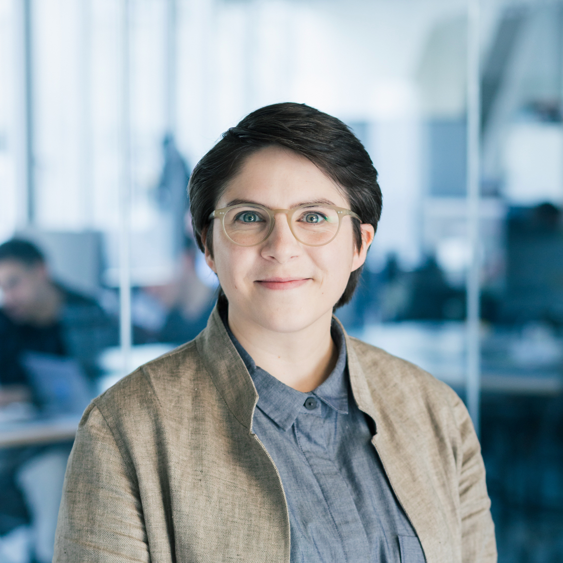 Portrait Foto der Autorin Sabrina Feuerherd