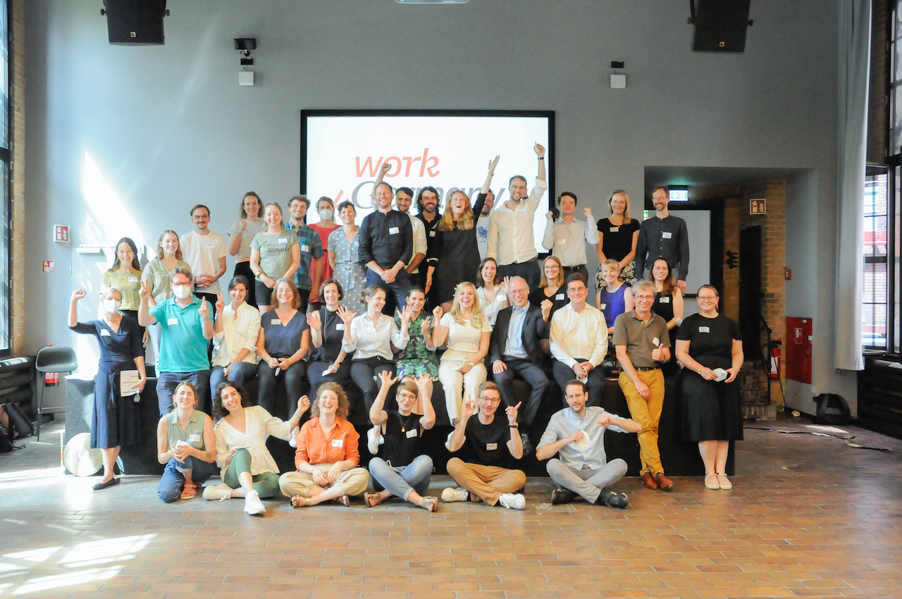 Gruppenfoto am Start des 2. Work4Germany Jahrgangs im Mai 2021